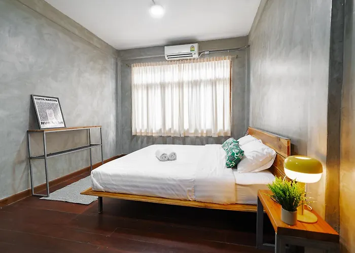 Siam Breeze - Self Check-in * Bangkok